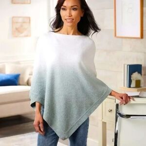 BAREFOOT DREAMS PONCHO OMBRE COLOR NEW WITH TAGS One Size
